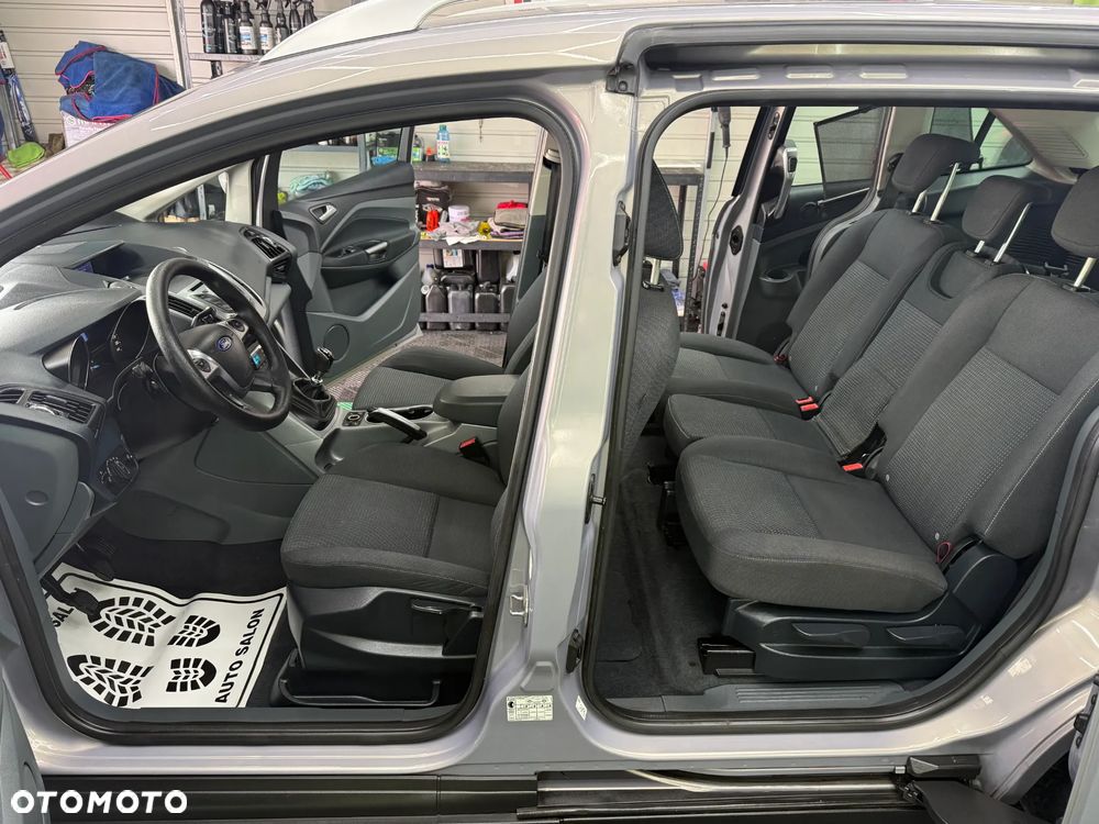 Ford Grand C-MAX - 3