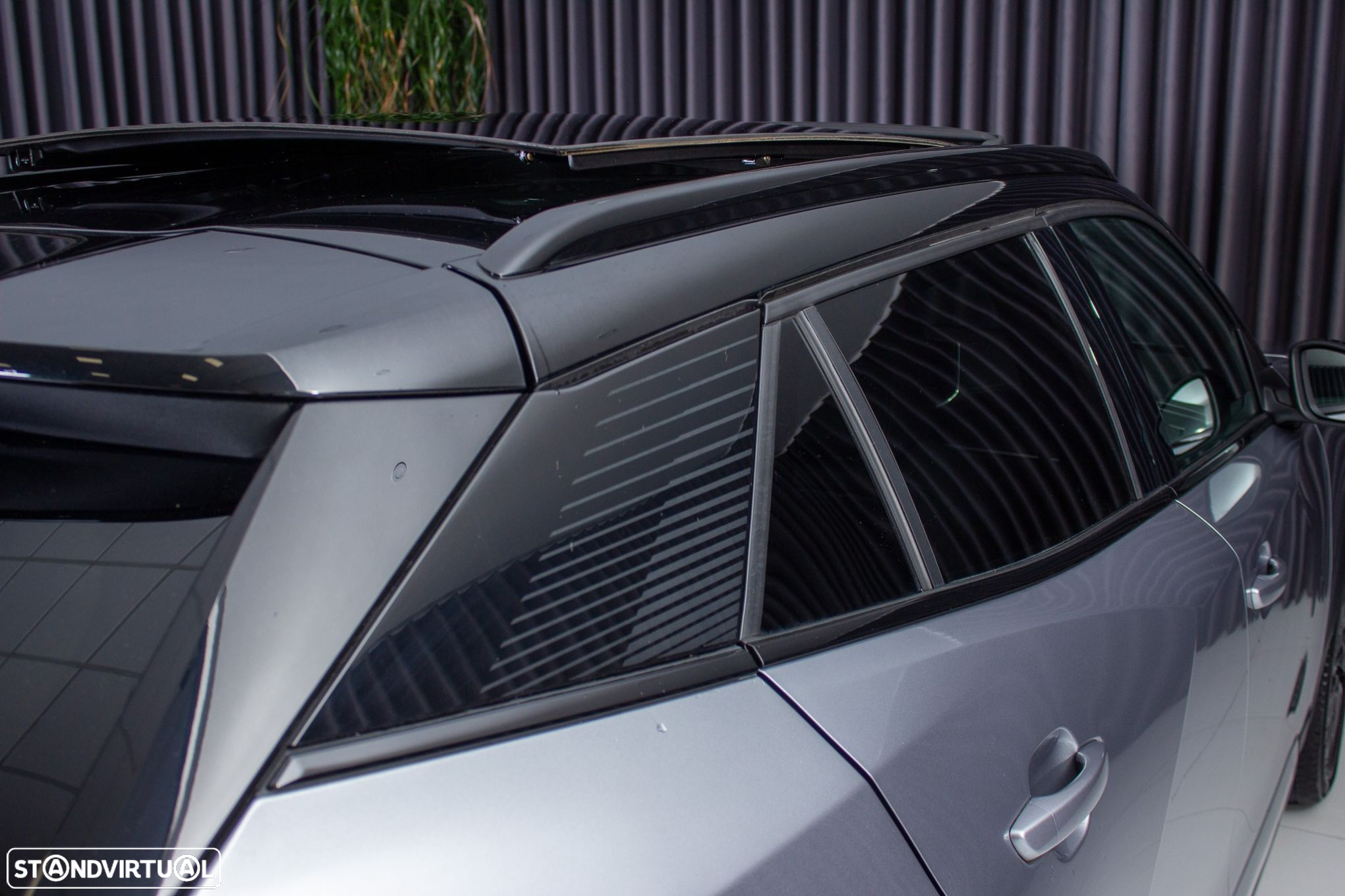 Peugeot e-2008 GT Pack - 43