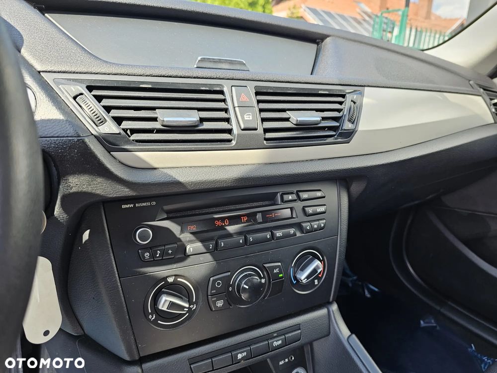 BMW X1 sDrive18d - 15