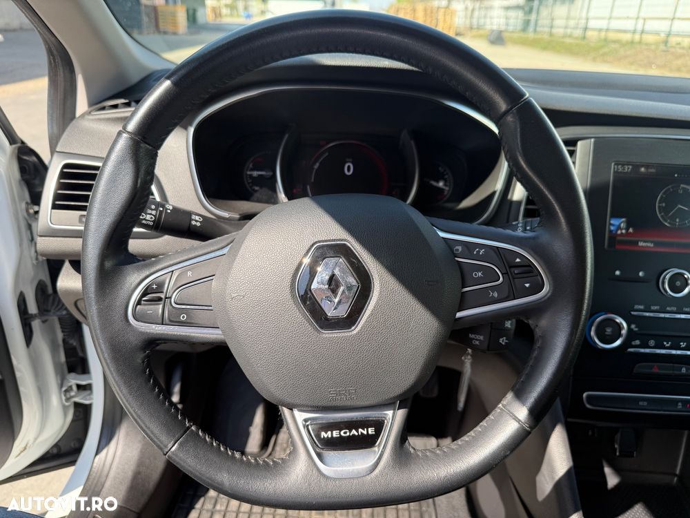 Renault Megane TCe GPF Business - 15
