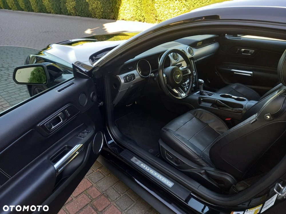 Ford Mustang 5.0 V8 GT - 23