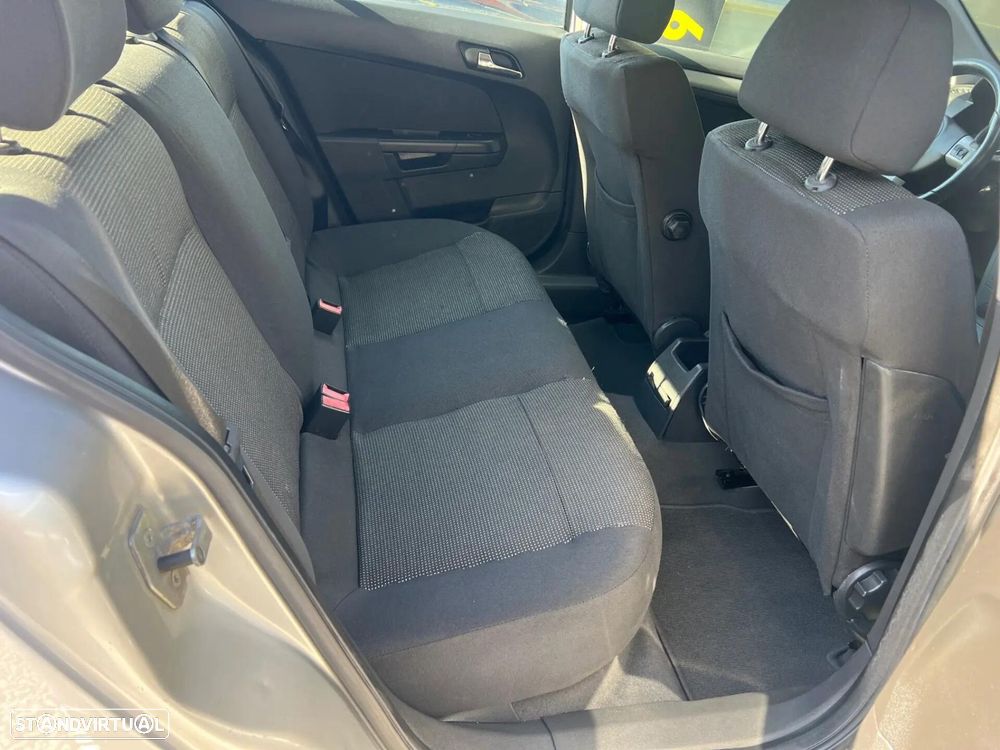 Opel Astra 1.3 CDTI Enjoy - 19