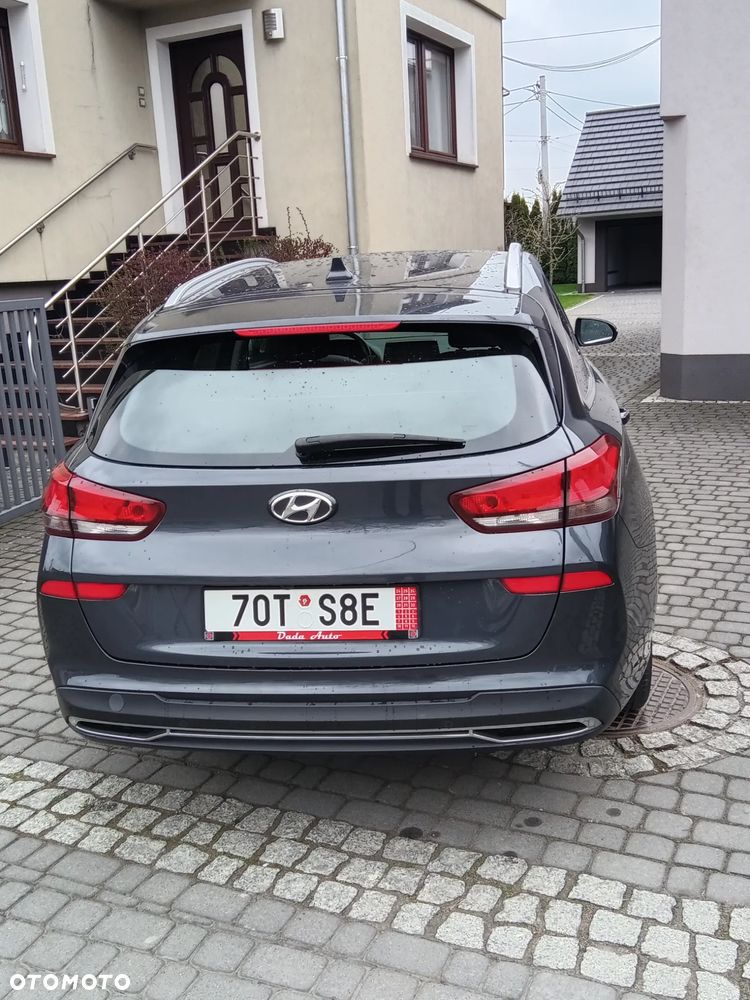 Hyundai i30 1.5 Intro - 4