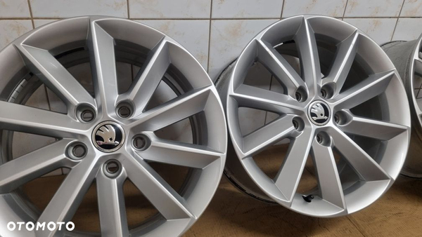 Oryginalne alufelgi 16" Skoda Yeti 5x112 ET45 7Jx16H2
