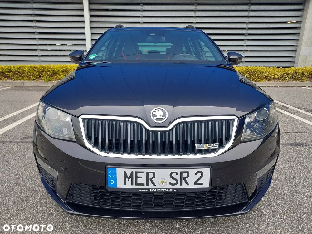 Skoda Octavia 2.0 TDI DSG RS - 12