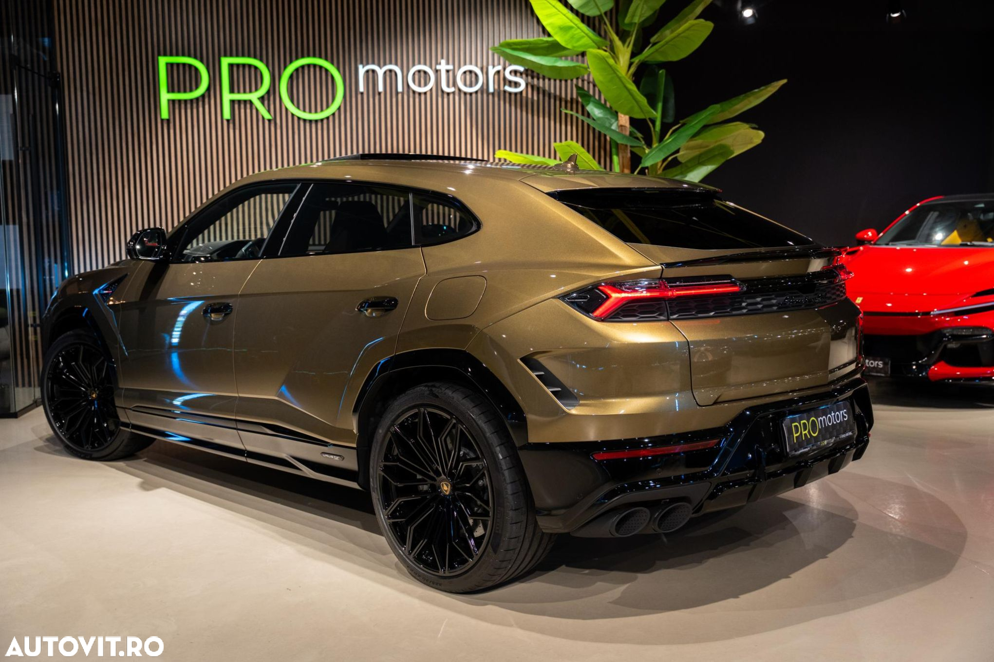 Lamborghini URUS - 37