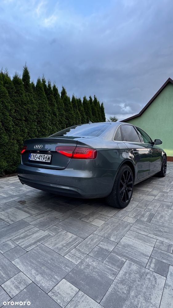 Audi A4 Limousine 2.0 TFSI quattro S tronic S line Sportpaket - 3