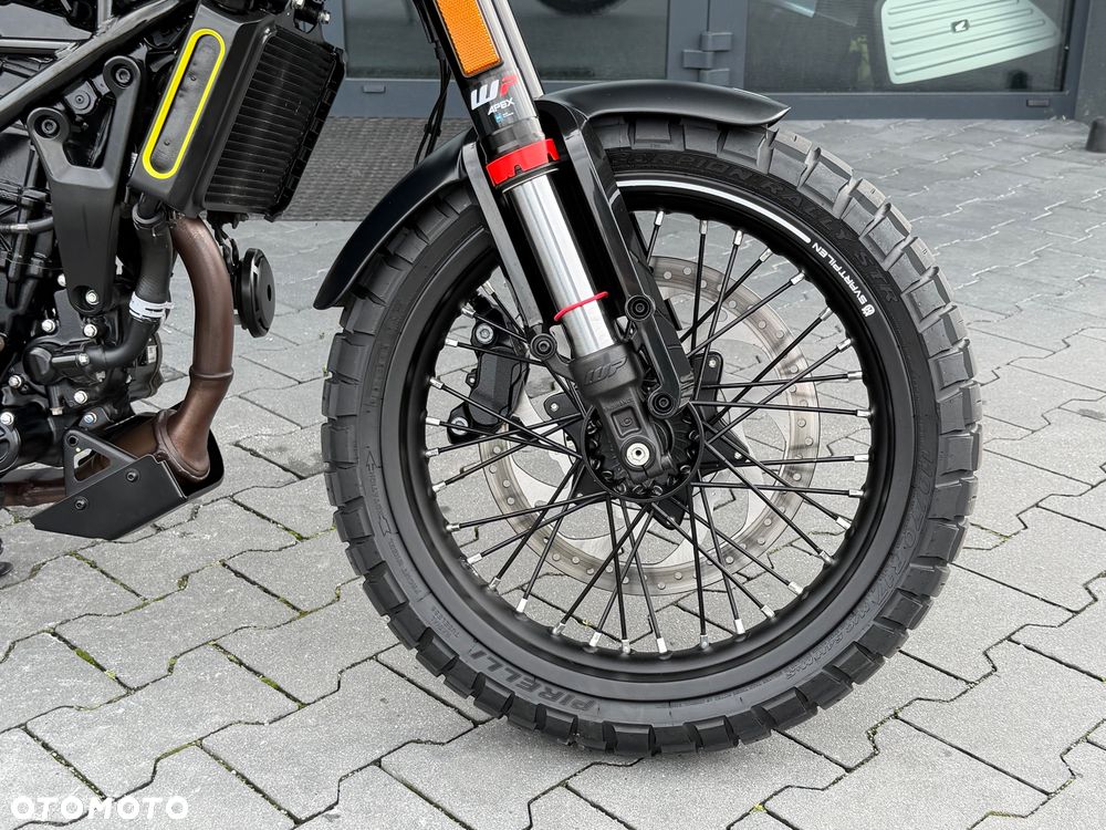 Husqvarna Svartpilen - 8