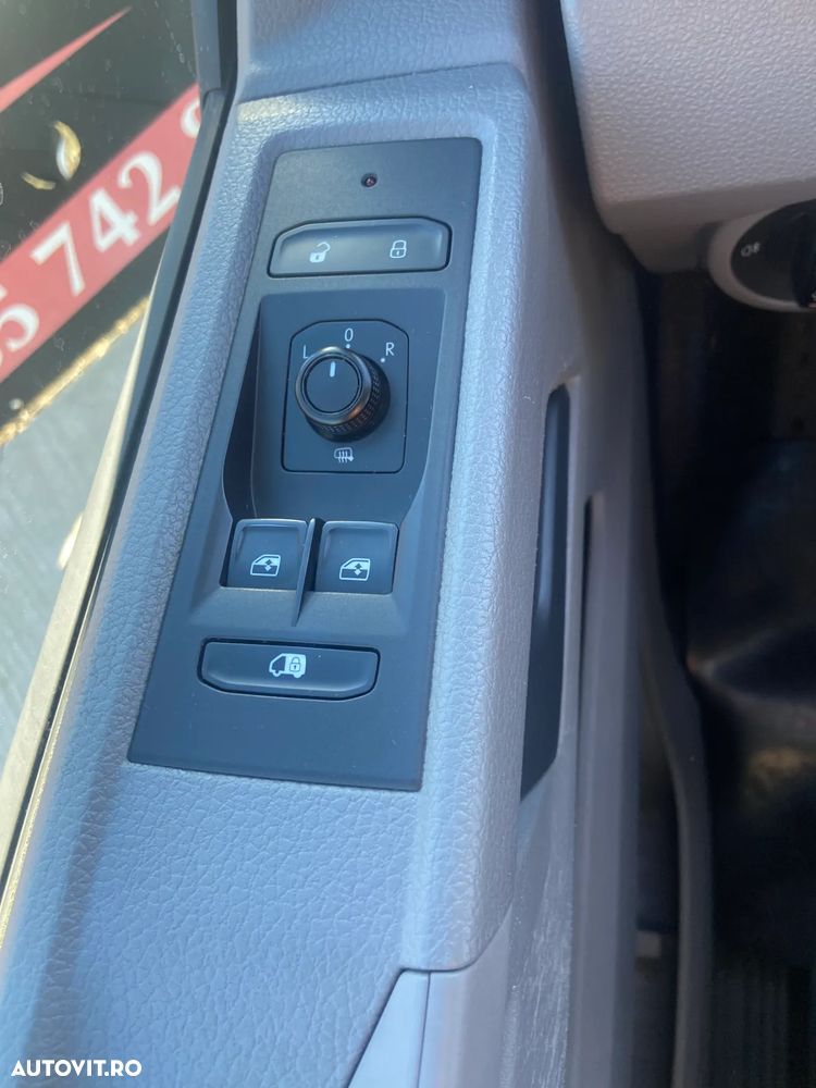 Volkswagen Transporter T6.1 - 28