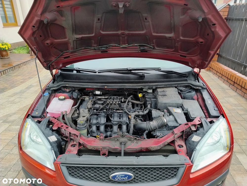 Ford Focus 1.6 Ti-VCT Titanium - 17
