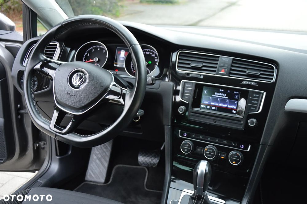 Volkswagen Golf 1.4 TSI BlueMotion Technology DSG Cup - 16