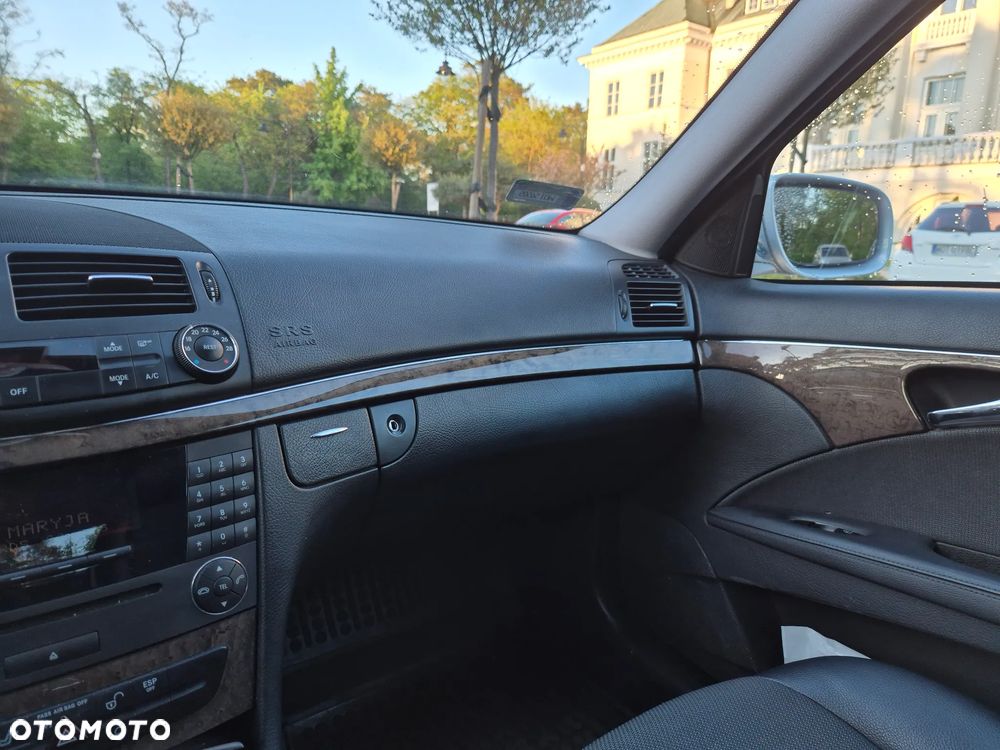 Mercedes-Benz Klasa E 200 CDI Classic - 11