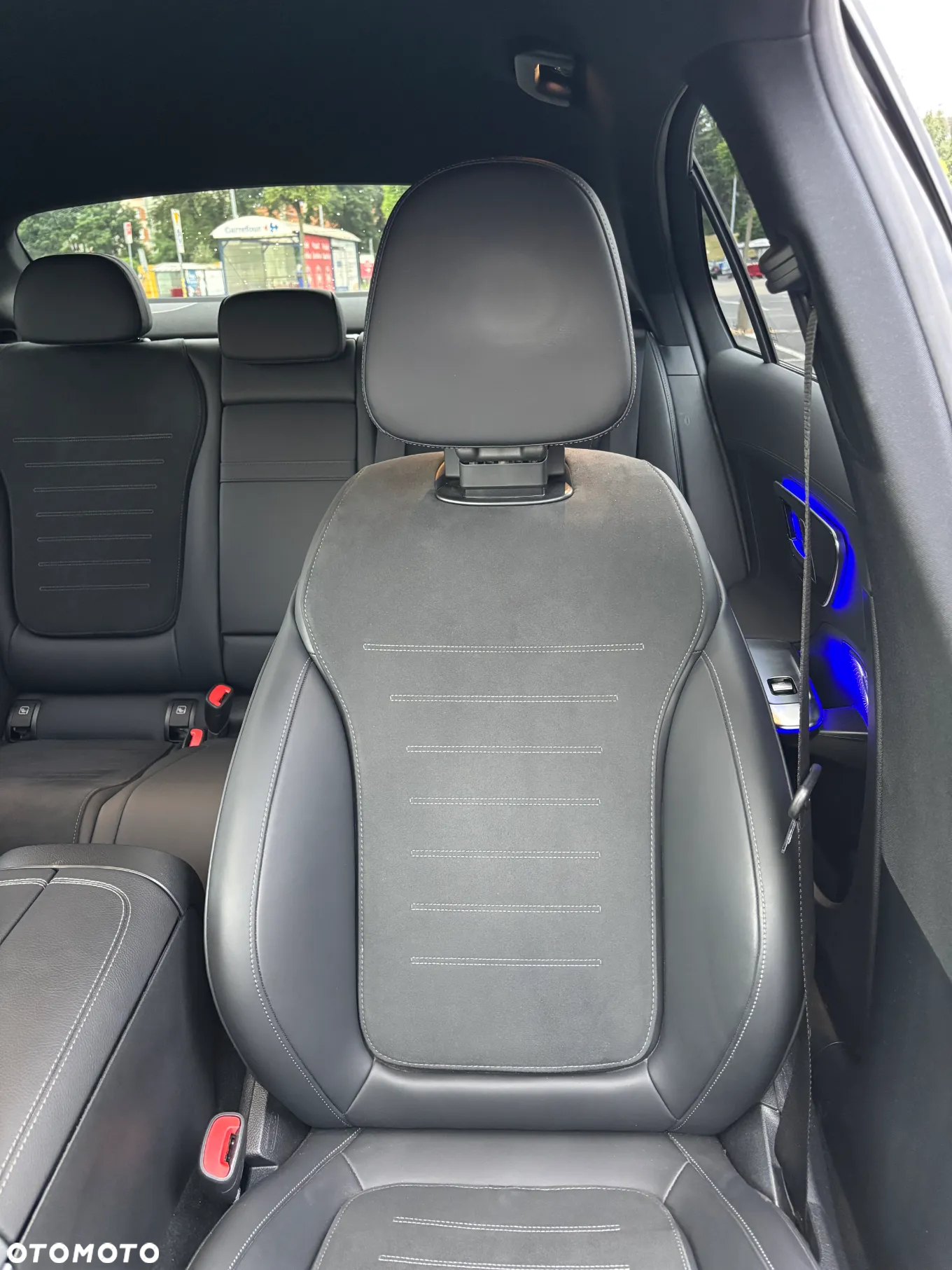 Mercedes-Benz Klasa C 300 4MATIC 9G-TRONIC - 22