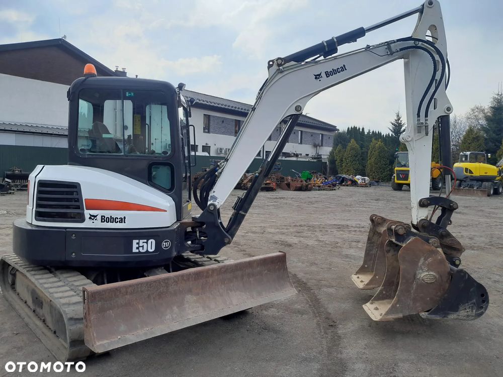 Bobcat E50 - 8