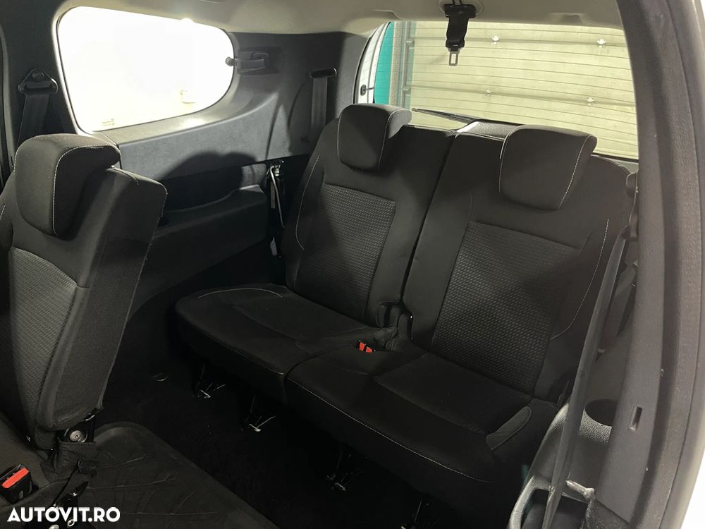 Dacia Lodgy 1.5 Blue dCi Laureate - 12