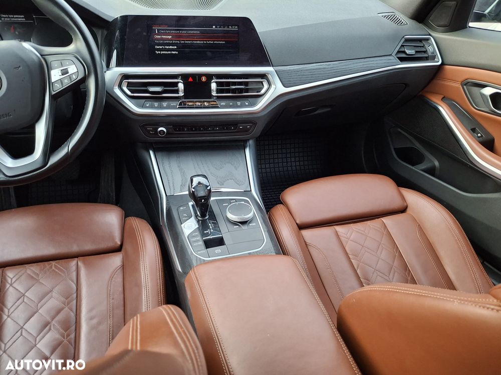 BMW Seria 3 318i AT - 8