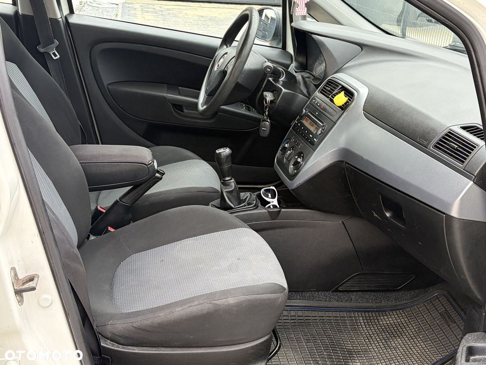 Fiat Grande Punto - 7