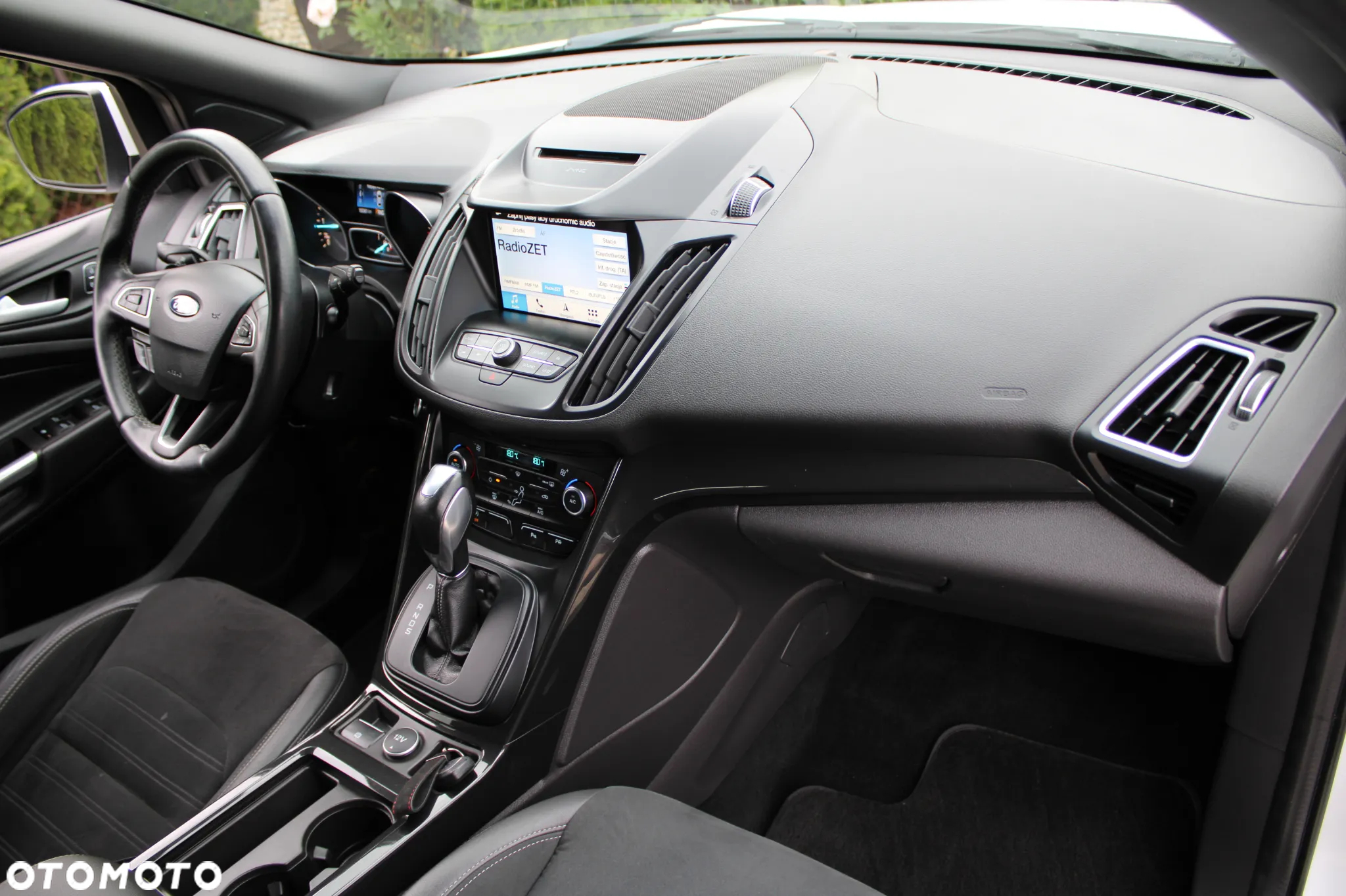Ford Kuga 2.0 TDCi AWD ST-Line - 11