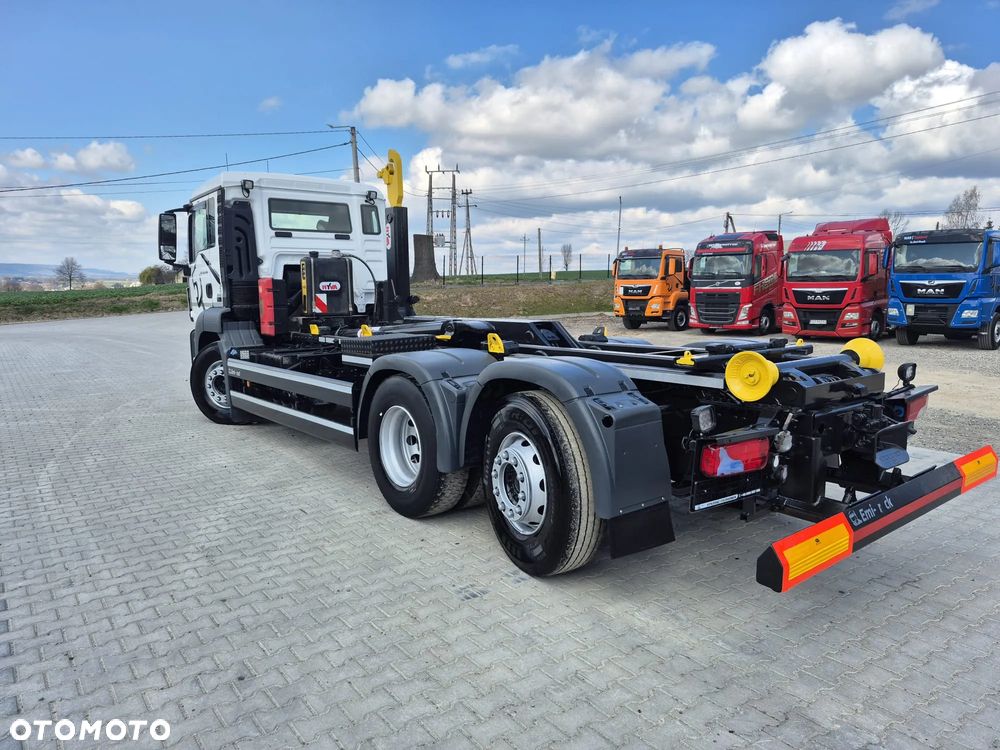 MAN TGS 26.460 / HAKOWIEC/ HYVA / OŚ SKRETKA - 21