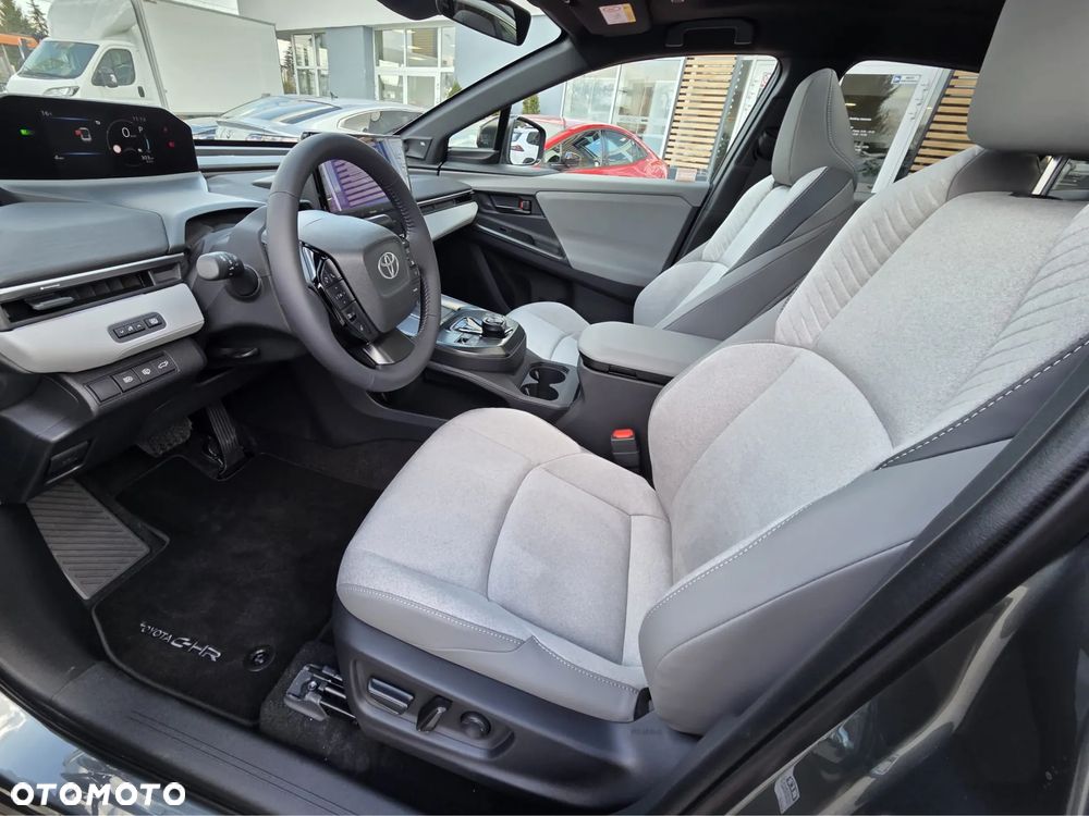 Toyota C-HR+ 77kWh 4x4 Executive - 7