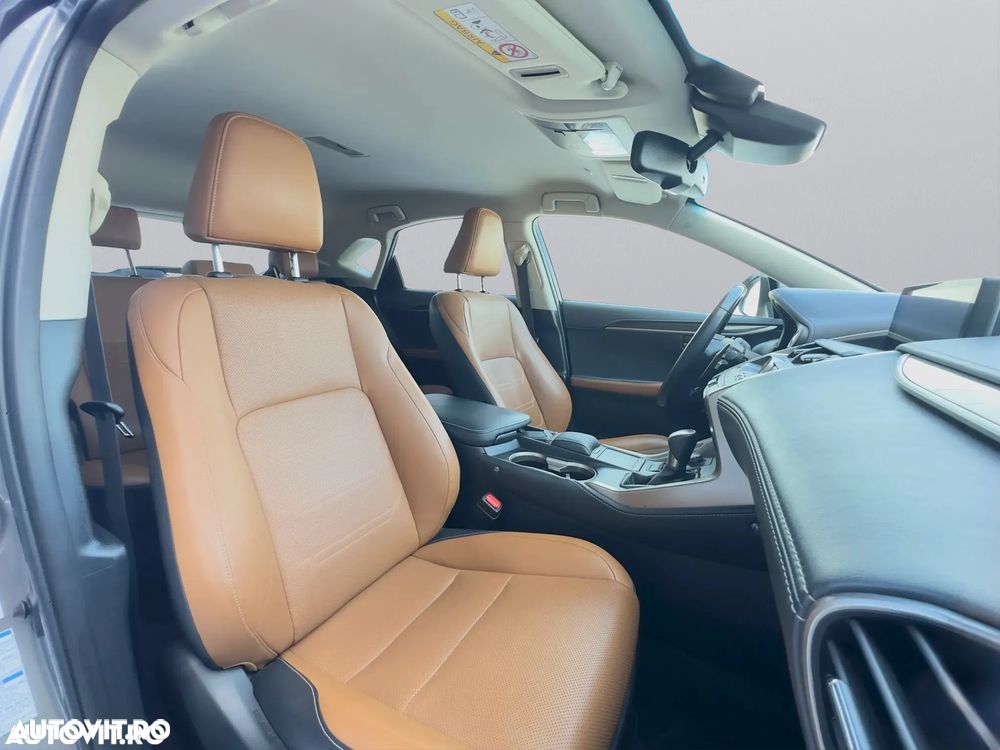 Lexus Seria NX 300h E-FOUR Luxury Line - 23