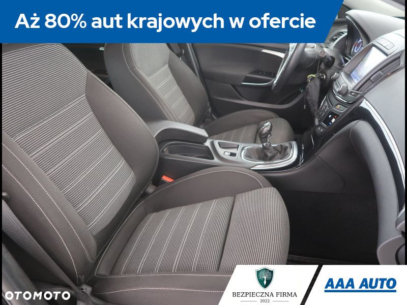 Opel Insignia - 10
