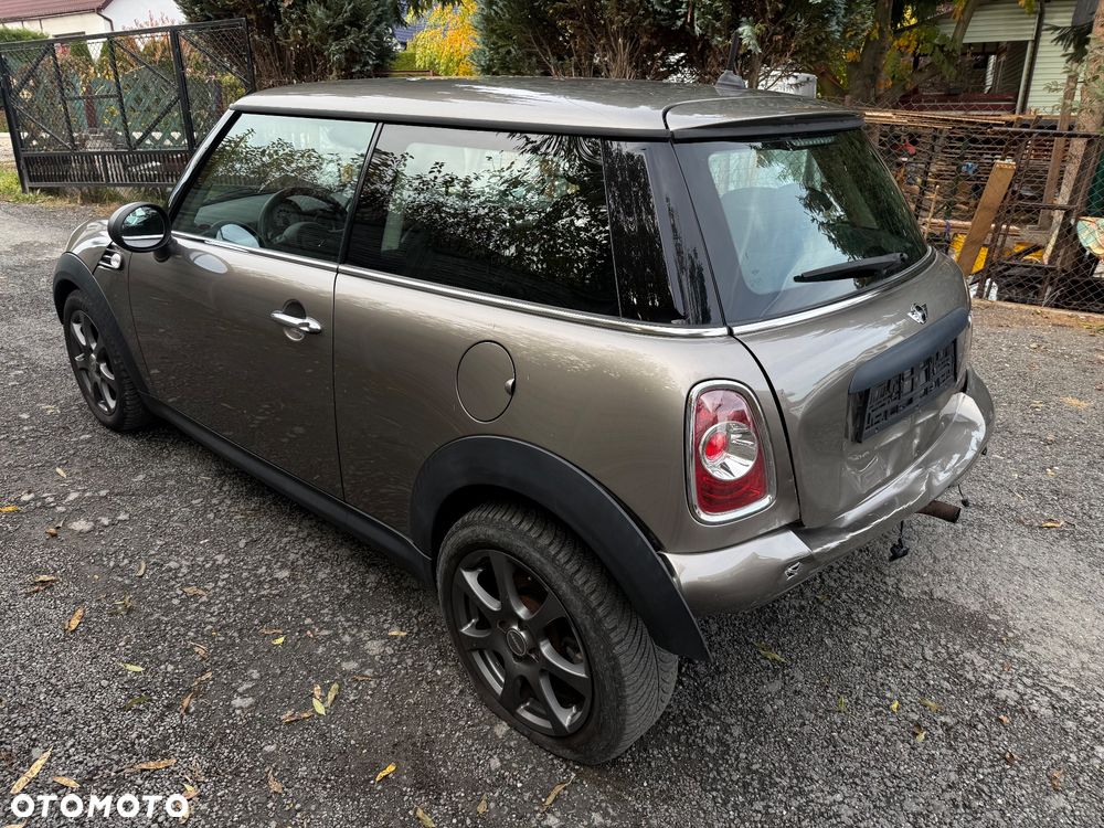 MINI ONE Standard - 16