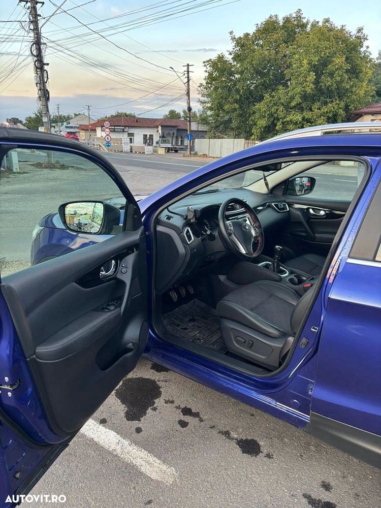 Nissan Qashqai - 2