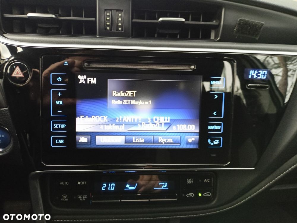 Toyota Auris Hybrid 135 Prestige - 20