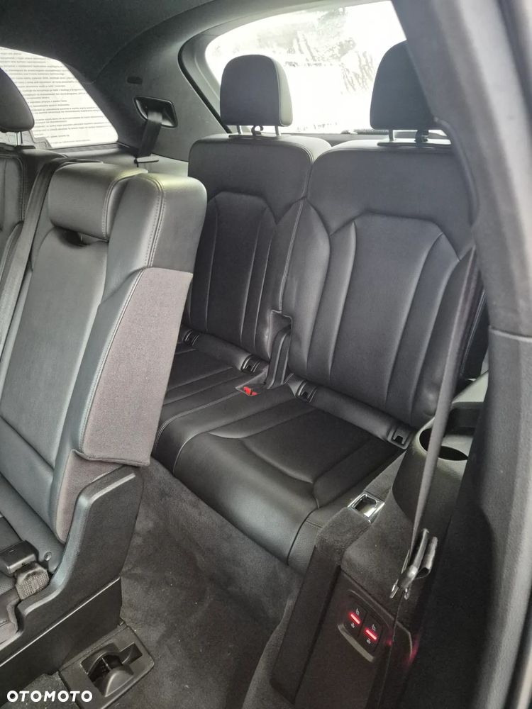 Audi Q7 - 25