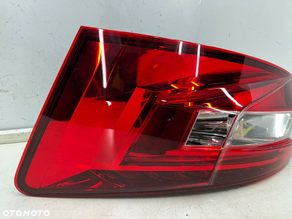 Lampa Skoda Superb 3 III 3v kombi 15-19r. PRAWA tylna w błotnik oryginalna prawy tył 3v9945208a - 6