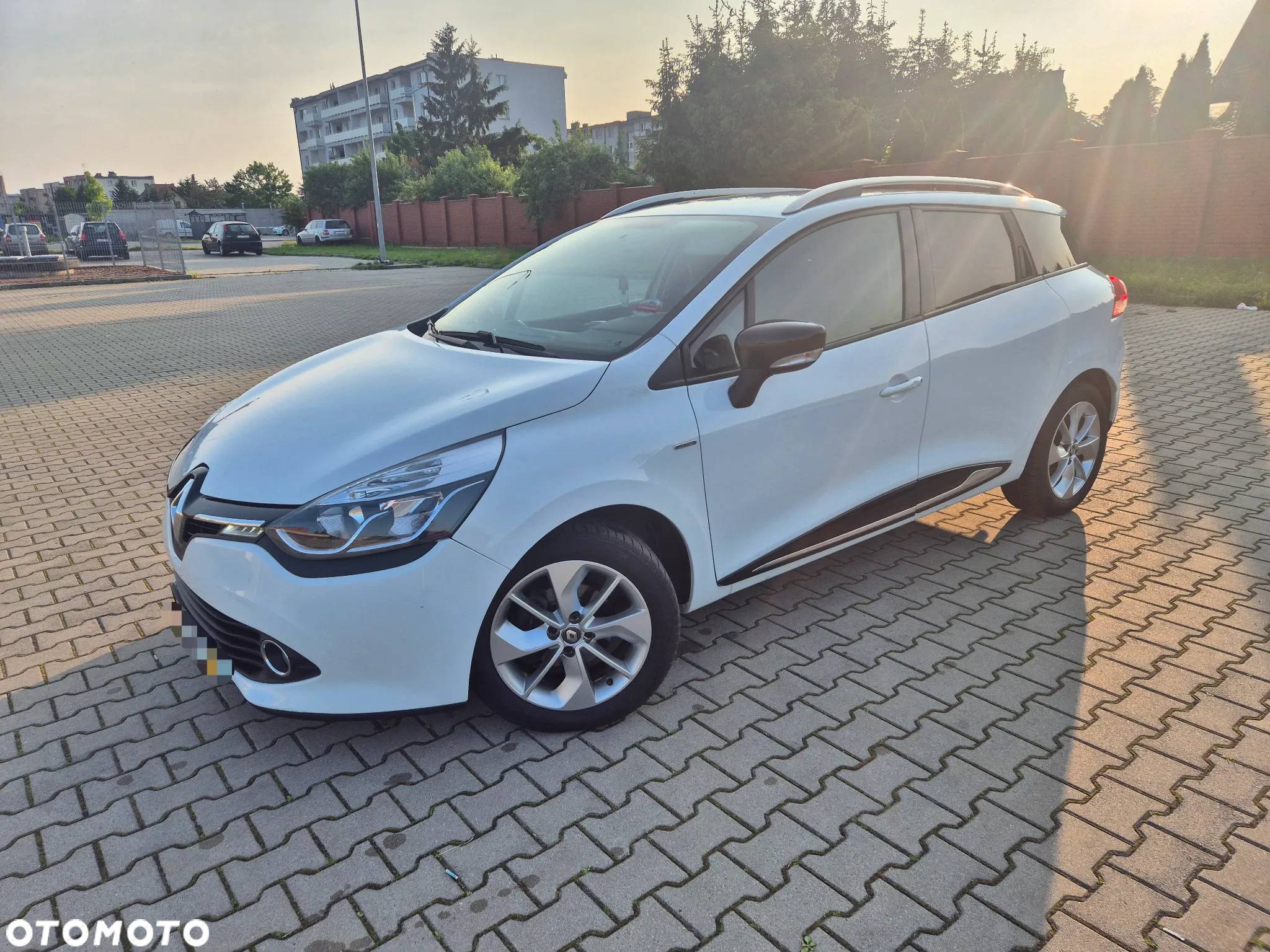 Renault Clio 0.9 TCe Limited - 15