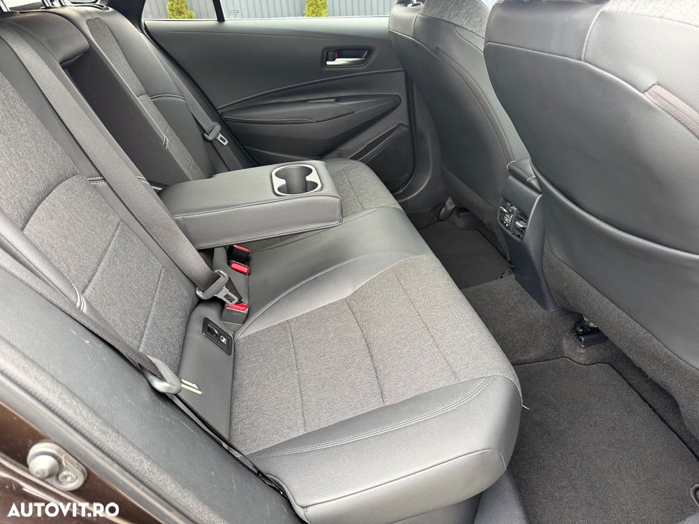 Toyota Corolla 1.8 HSD Exclusive - 17