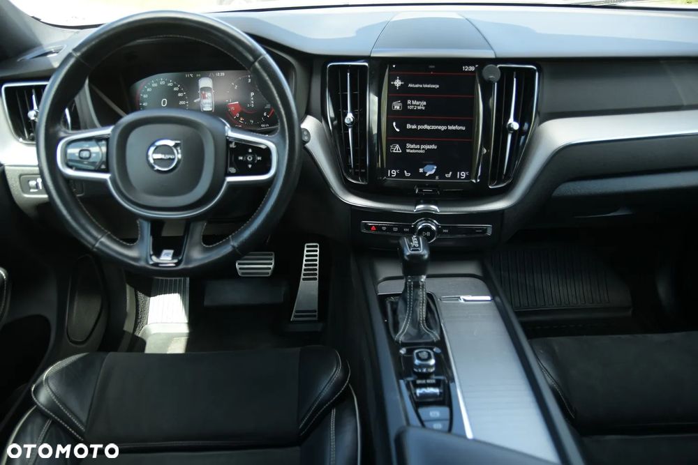 Volvo XC 60 D4 AWD R-Design - 23