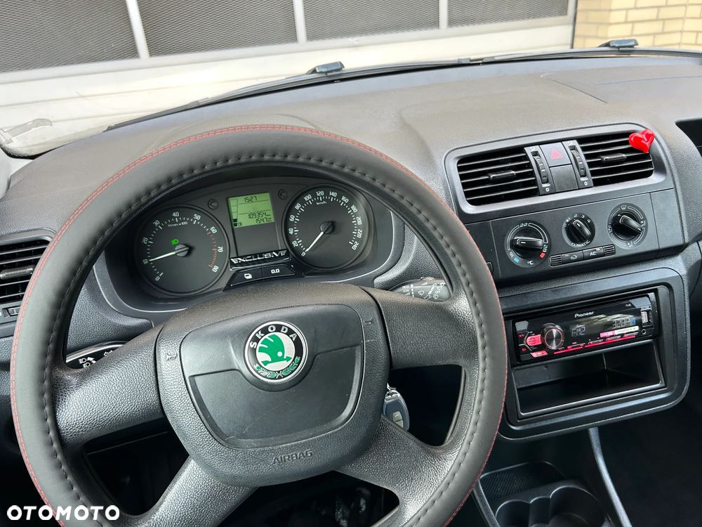 Skoda Fabia - 4