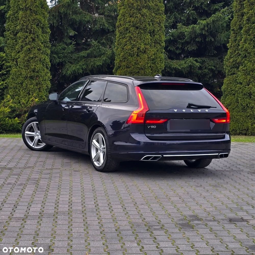Volvo V90 D3 Momentum Pro - 12