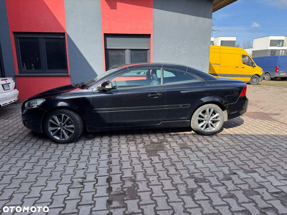 Volvo C70 D3 Momentum - 8
