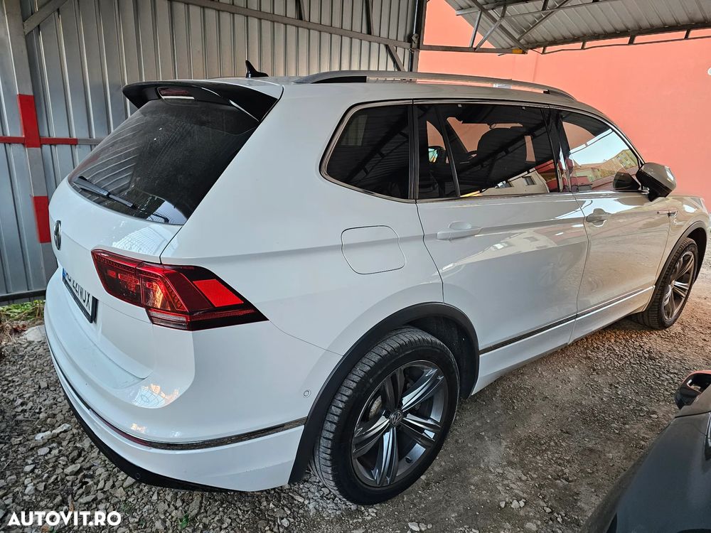 Volkswagen Tiguan - 4