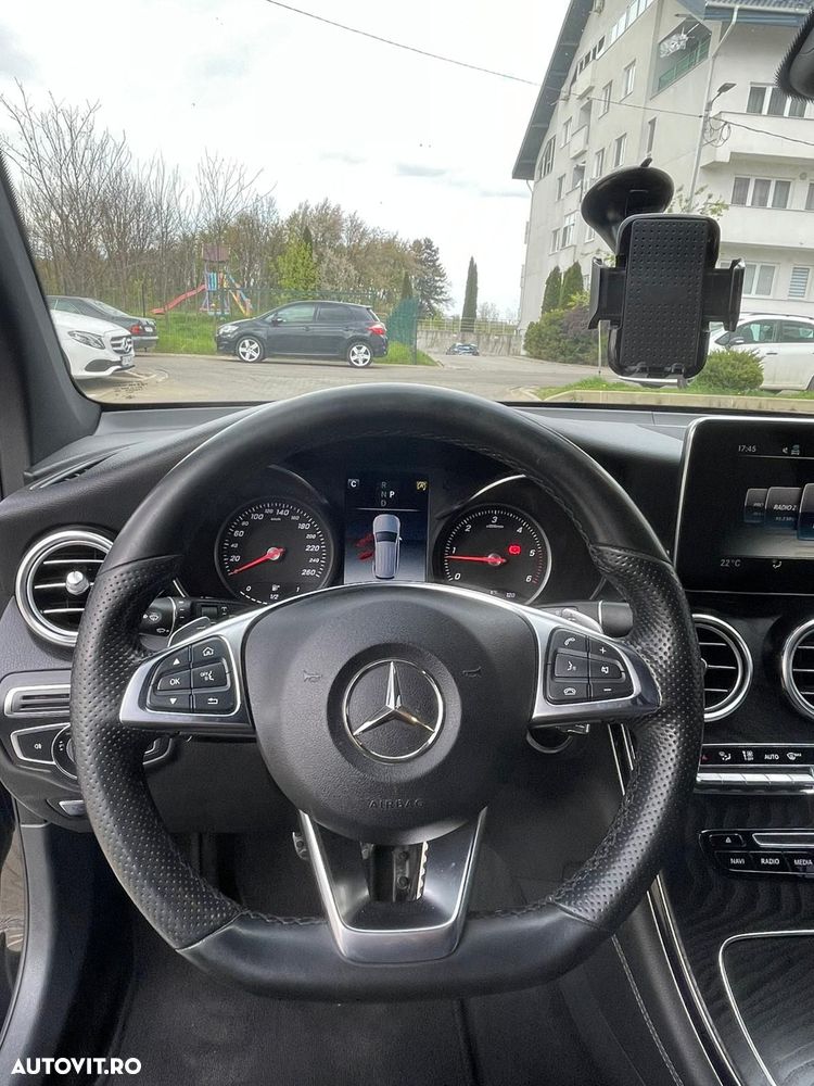 Mercedes-Benz GLC 220 d 4MATIC 9G-TRONIC AMG Line - 12