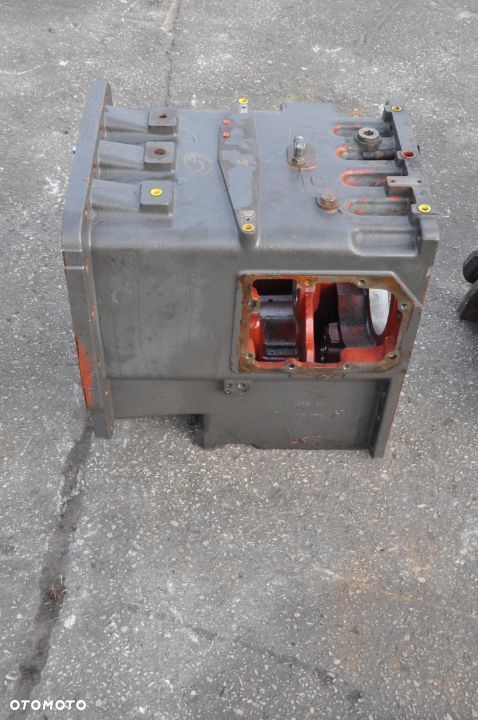 OBUDOWA SKRZYNI BIEGÓW RENAULT ARES 825 YZ150113RGH - 1
