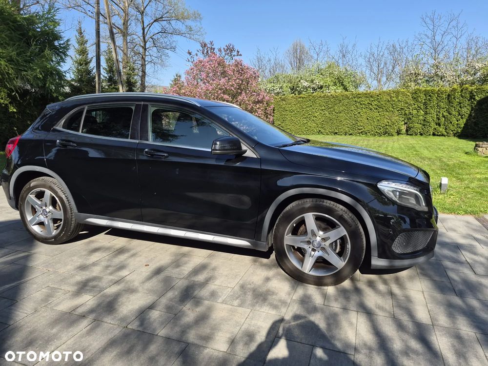 Mercedes-Benz GLA 200 AMG Line - 15