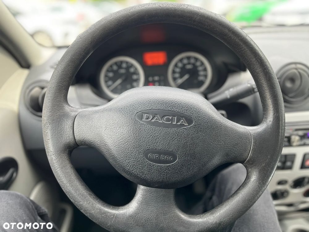 Dacia Logan 1.5 dCi Laureate - 13