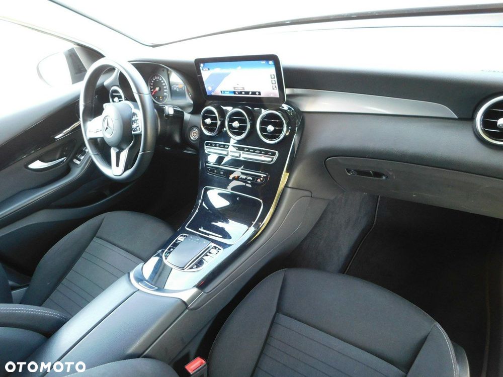 Mercedes-Benz GLC - 9