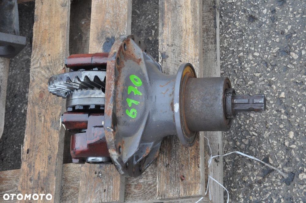 DYFERENCJAŁ WKŁAD MOSTU MASSEY FERGUSON 6170 3427467R3 - 3