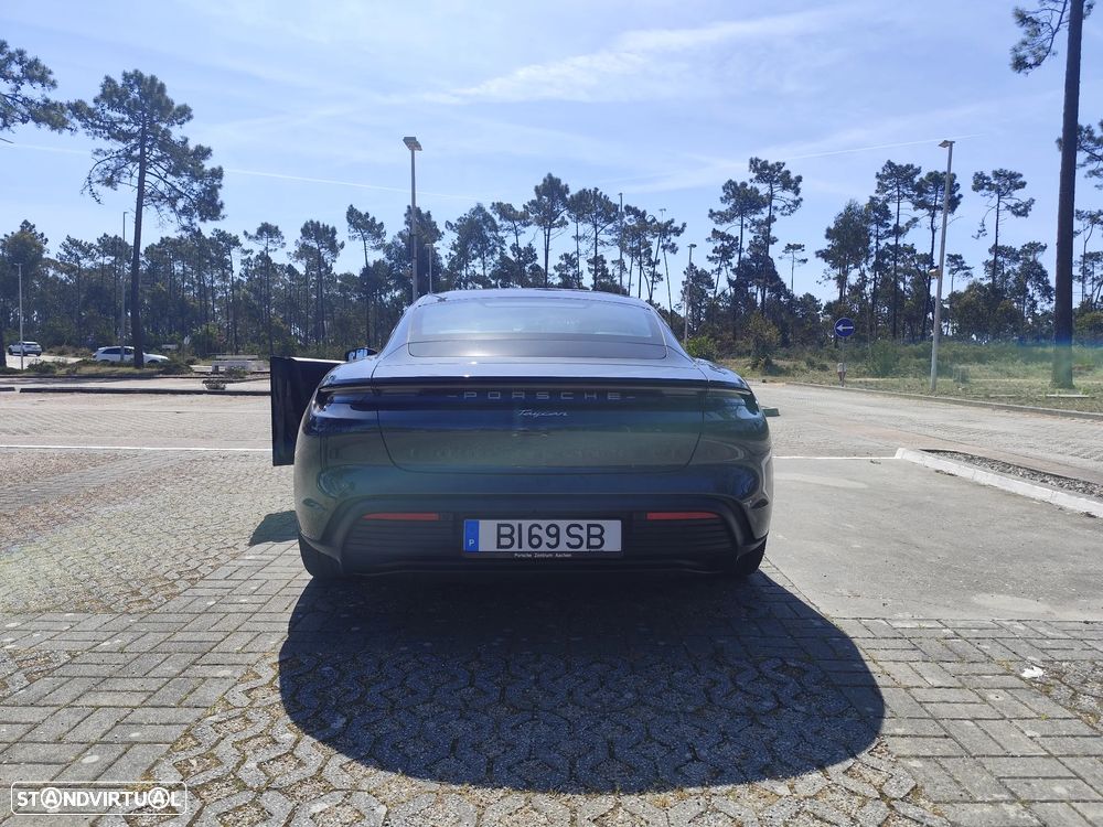 Porsche Taycan 4 - 13