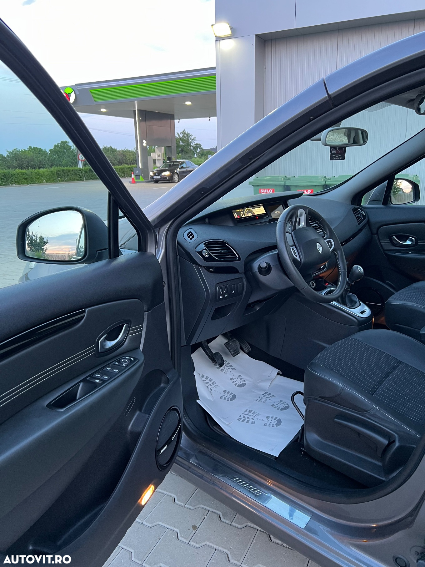 Renault Scenic TCe 130 Bose Edition - 7