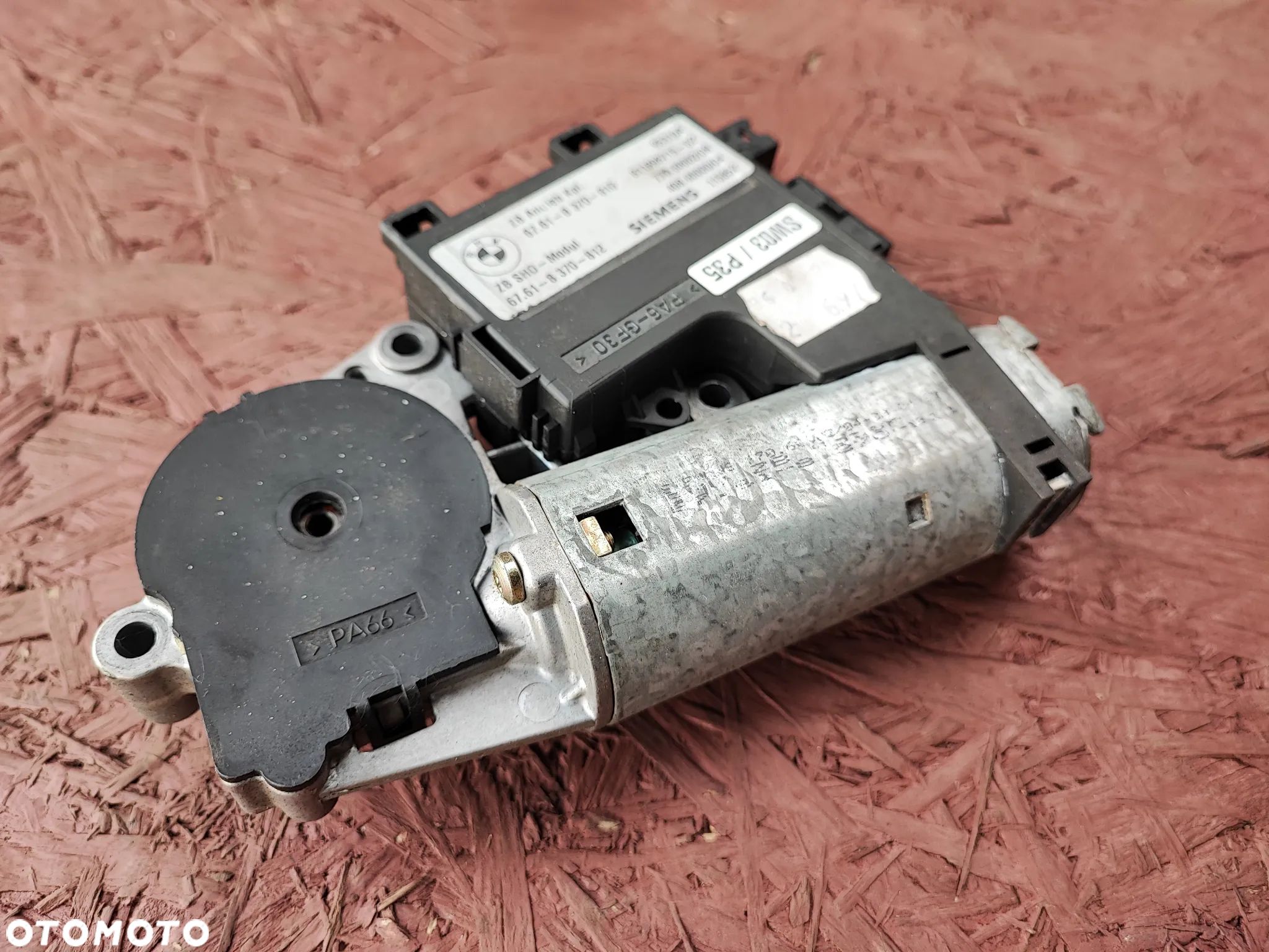 BMW E38 / E39 ORYGINALNY ELEKTRYCZNY SILNICZEK SZYBERDACHU + MODUŁ O NR. 67 61 8 370 810 / 67 61 8 352 209 /  67 61 8 380 136 OEM W BARDZO DOBRYM STANIE - 1