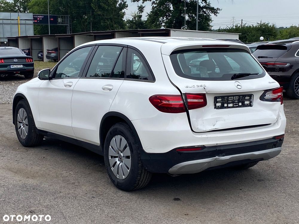 Mercedes-Benz GLC 250 4-Matic - 7