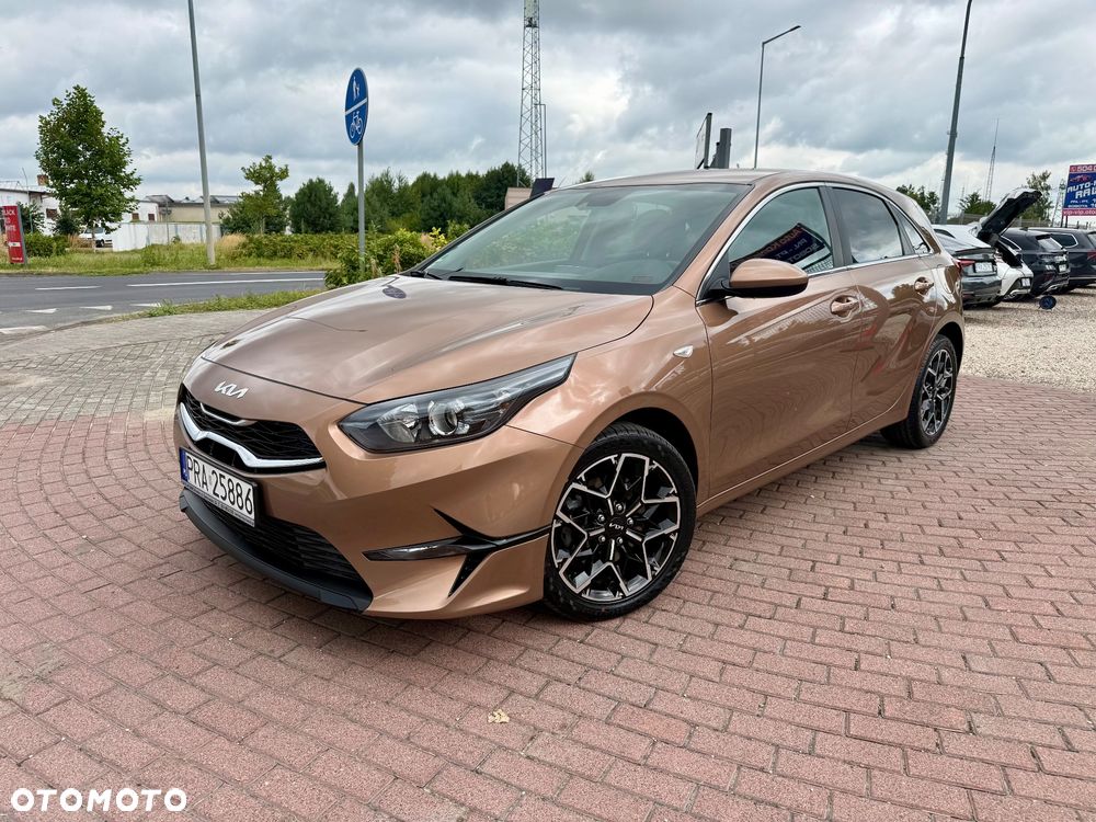Kia Ceed 1.5 T-GDI Business Line Plus - 8