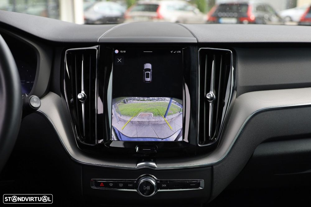 Volvo XC 60 2.0 T6 PHEV Black Edition AWD - 23